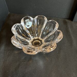 VINTAGE MIKASA ZIANNA CRYSTAL BOWL 8 PETALS MADE IN AUSTRIA - HEAVY  6"